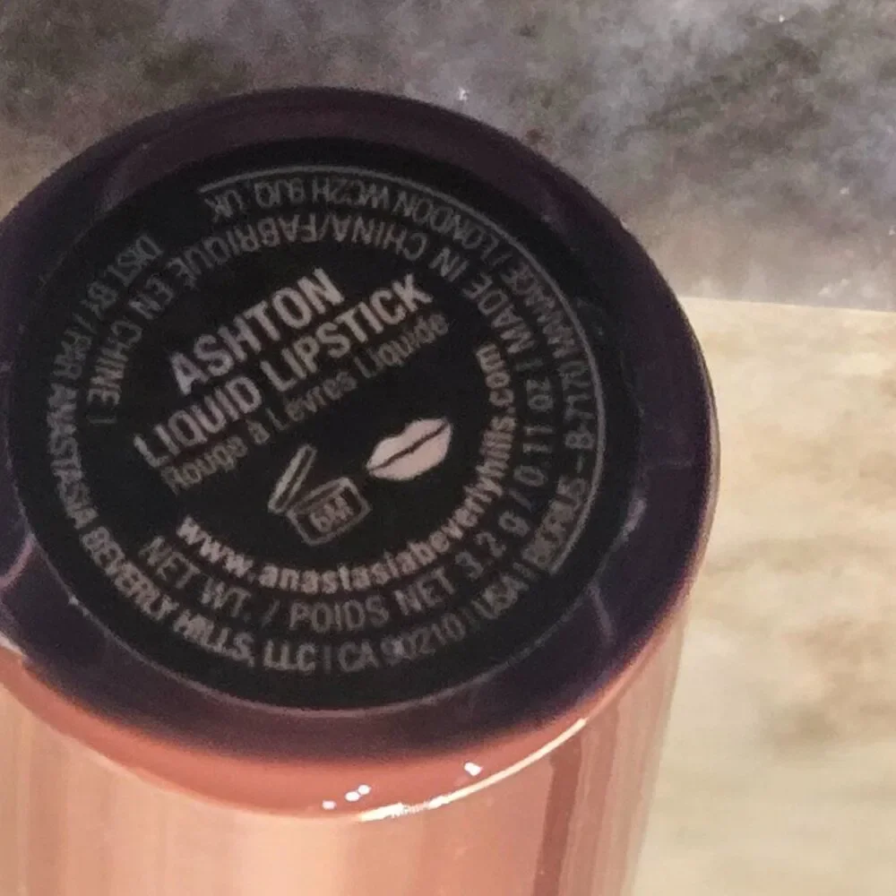Anastasia Beverly Hills nwob smudge